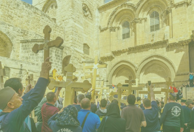 Catholics-in-Jerusalem-on-Easter
