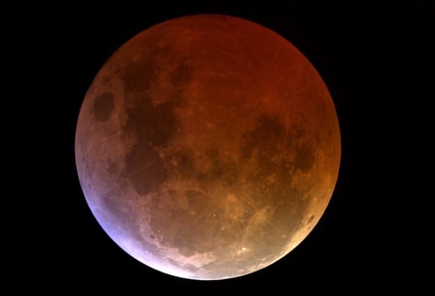 Lunar-Eclipse-Night