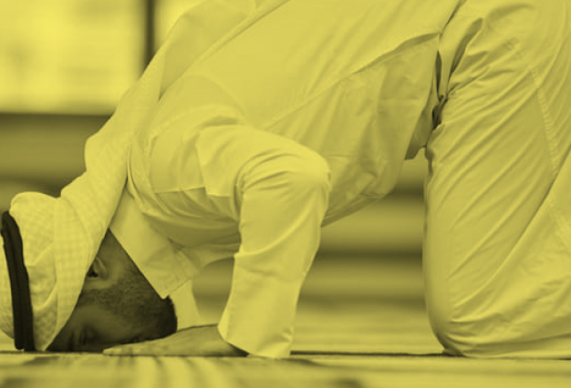 Muslim-Man-Praying-Prostration