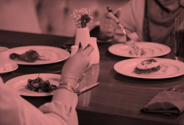 Muslims-Eating-Together