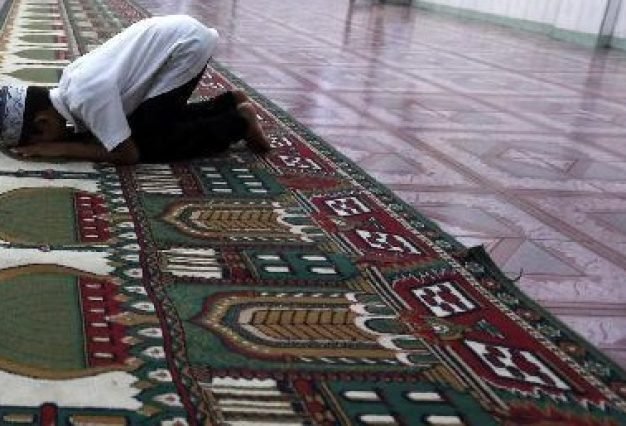 prayer-entry-masjid