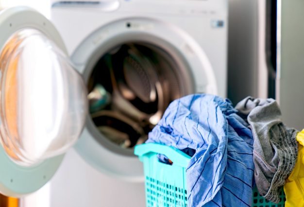washing-clothes-image